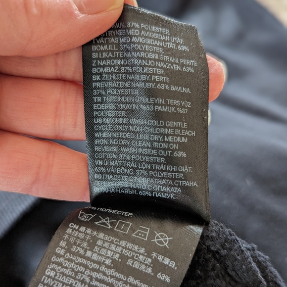 H&M Black Gold Graphic Celebrate Hoodie Sweatshirt Men's Size Medium - Picture 7 of 7